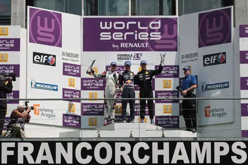 Chris van der Drift komt belofte na