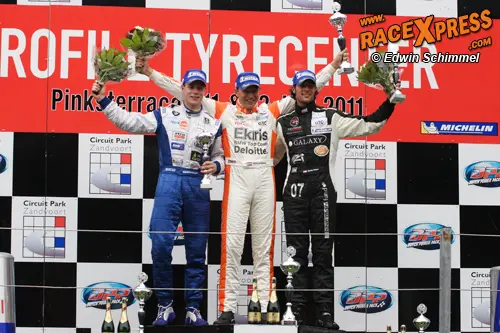 DutchGT4 podium