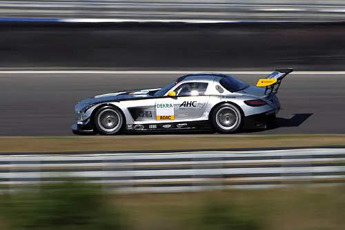 Mercedes AMG SLS