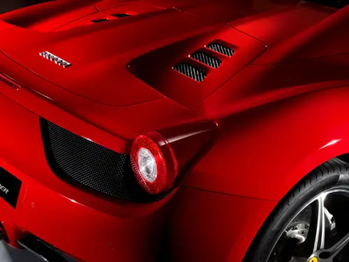 Ferrari 458 kontje
