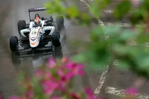 van asseldonk macau gp 2