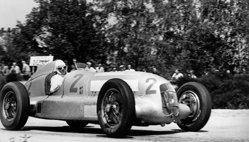 Mercedes W 25 in 1935