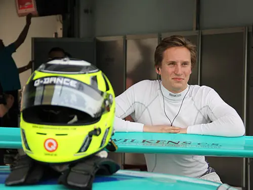 rengerachtervleugelporsche rx500