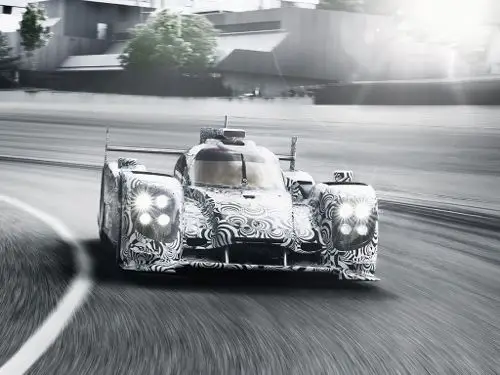 1024x768 porsche lmp13 03