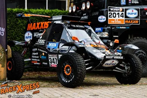 Maxxis Dakar Team by Super B