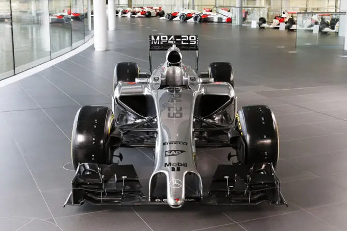 mclaren2014 1 rx680