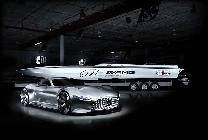 Mercedes-Benz AMG Vision Gran Turismo en de Cigarette Racing 50’ Vision GT Concept