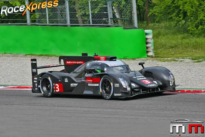 audi r18 monza testkopie