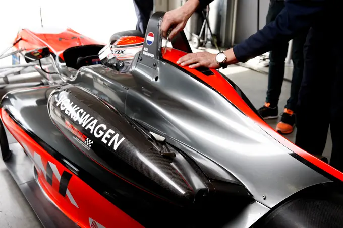 verstappenredbullring7 rx680