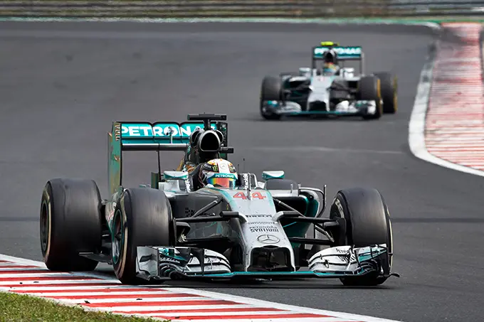 Wanneer ontstaat het echte gevecht tussen Nico Rosberg en Lewis Hamilton