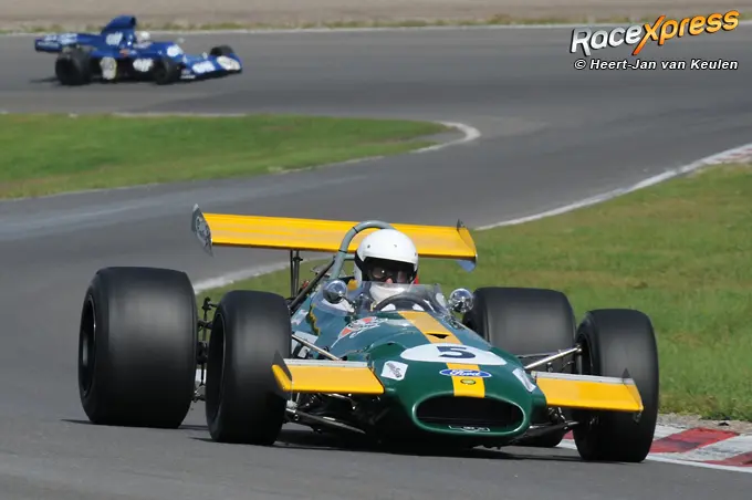 F1
