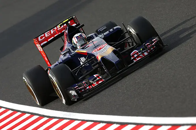 daniil kvyat suzuka 2014