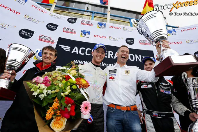 Podium Nigel Melker en Wim Coekelbergs
