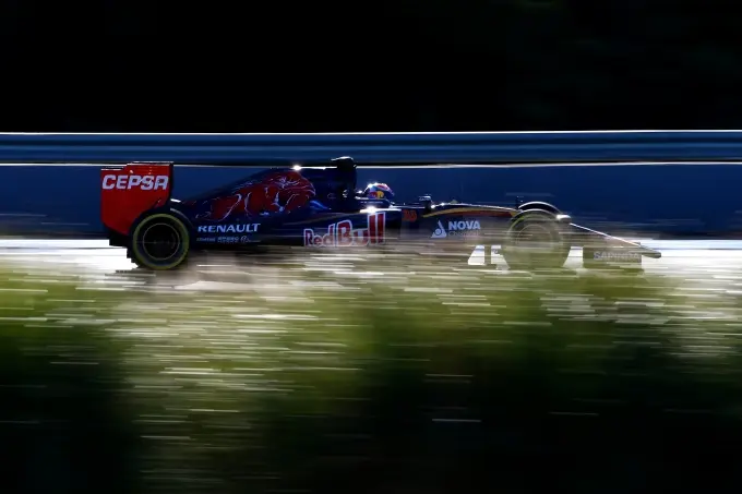 Max Verstappen Toro Rosso STR10 Jerez 2015
