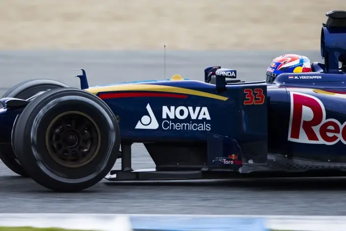 Max Verstappen Toro Rosso STR10 Jerez 2015