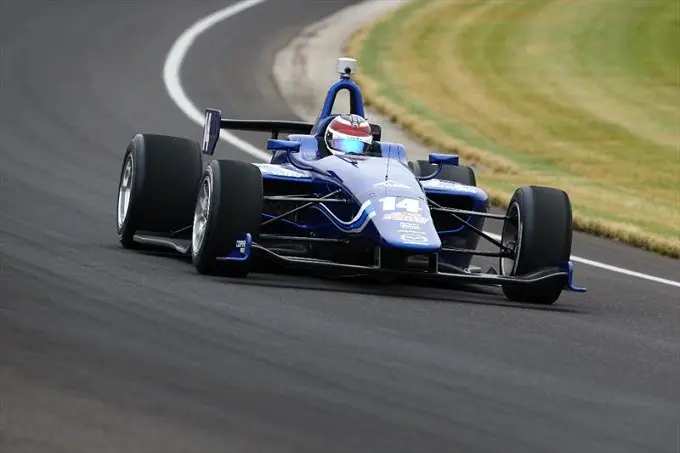 max chilton kwalificatie