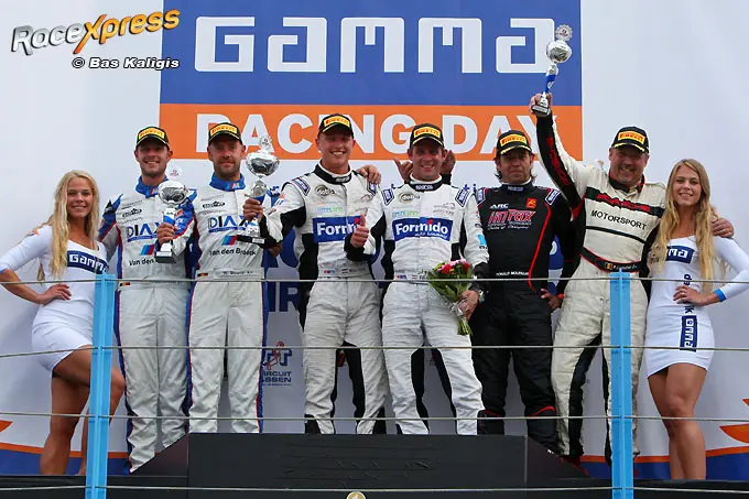 SCC podium GT B met winnaars Milan Dontje en Ferdinand Kool