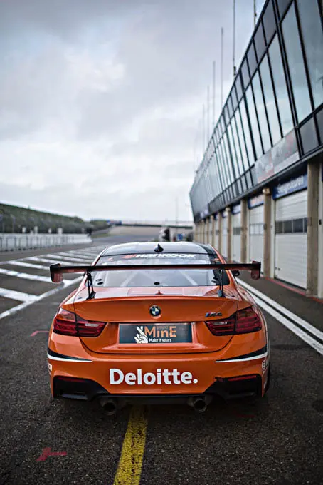 Ekris M4 GT4