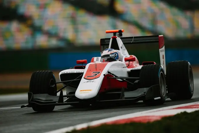 Nyck de Vries GP3