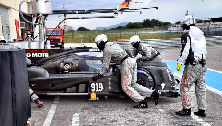 porsche 4