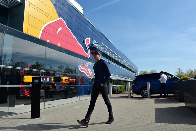 Max Verstappen bij Red Bull Racing in Milton Keynes