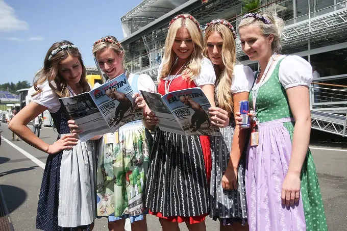 Grid Girls Tiroler babes