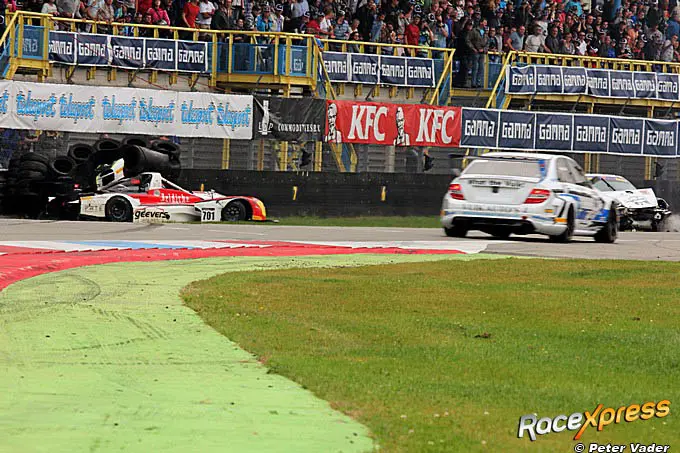 Assen crash