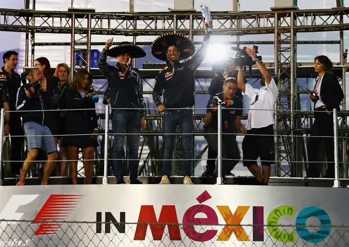 F1 Max Verstappen Daniel Ricciardo Mexico Gp 2016
