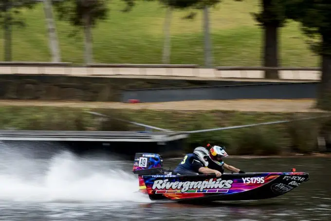 Formule 1 2017 Red Bull Racing on water