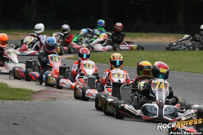 Mark van der Kamp Rotax Max Junior op weg naar podium