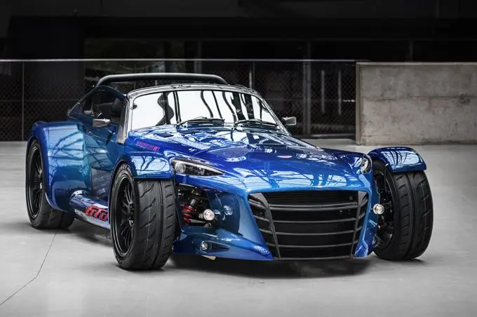 D8 GTO RS Bare Naked Carbon Edition