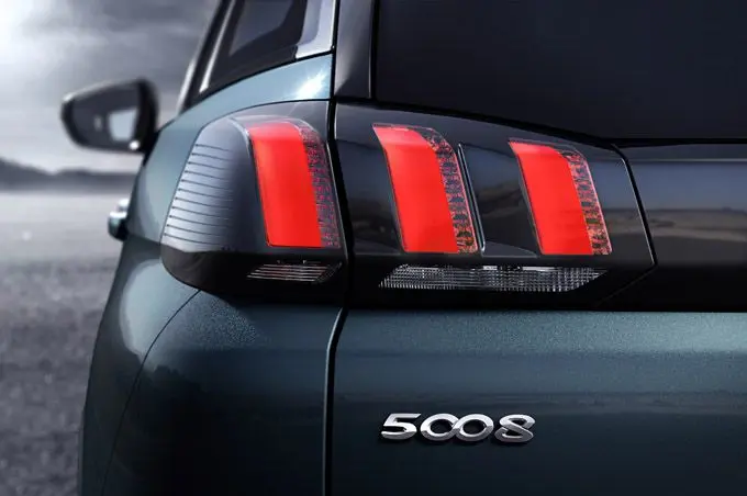 Peugeot 5008 SUV