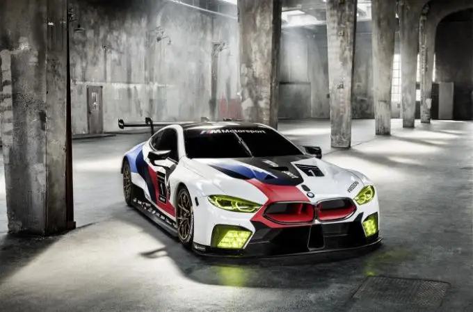 bmw m8 gte 01