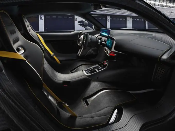 Mercedes AMG Project One hypercar