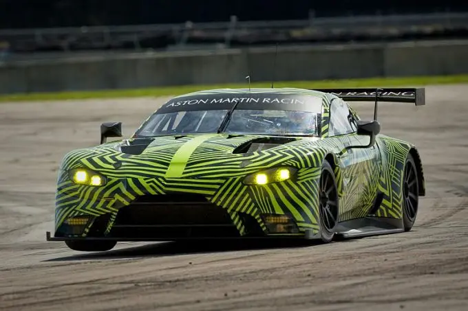 aston martin vantage gte 3