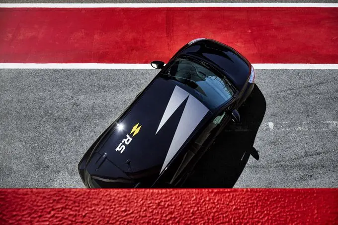 Clio R.S.18