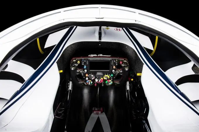 Alfa Romeo Sauber F1 Team C37 2018