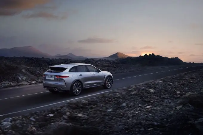 Jaguar F-PACE SVR: sportauto in SUV-verpakking