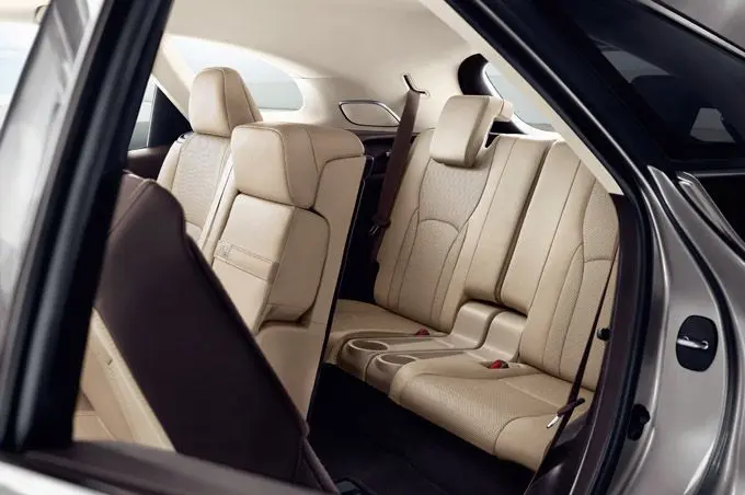 Lexus-RX-450hL