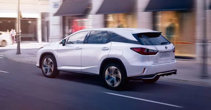 Lexus-RX-450hL