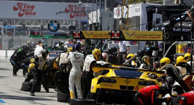 IMSA pistops Long Beach