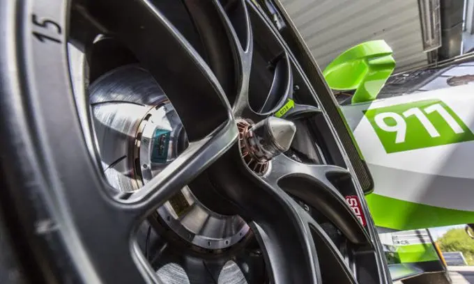 porsche 911 gt3 r 4