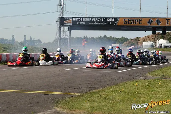 Start Iame X30 senioren met Milo Ligtelijn op pole