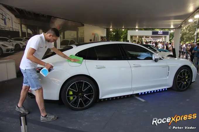 Porsche Panamera Turbo_S E-Hybrid