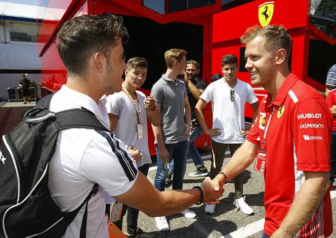 Sebastian Vettel en Joey Alders