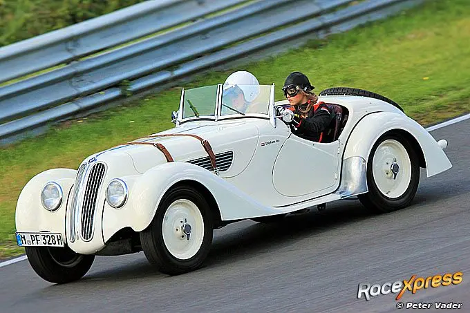 BMW 328 Roadster Historic Grand Prix Zandvoort foto Peter Vader