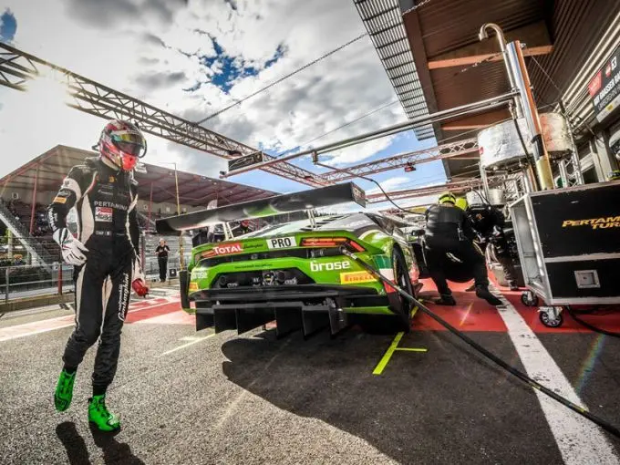 lamborghini huracan gt3 2