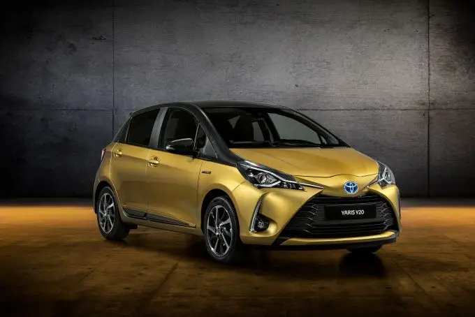 Toyota viert 20 jaar Yaris met jubileumversie