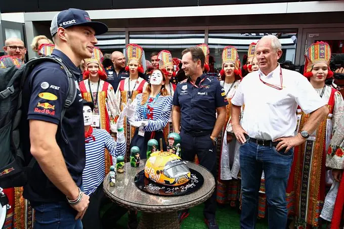 Max Verstappen viert zijn 21e verjaardag in Sotsji