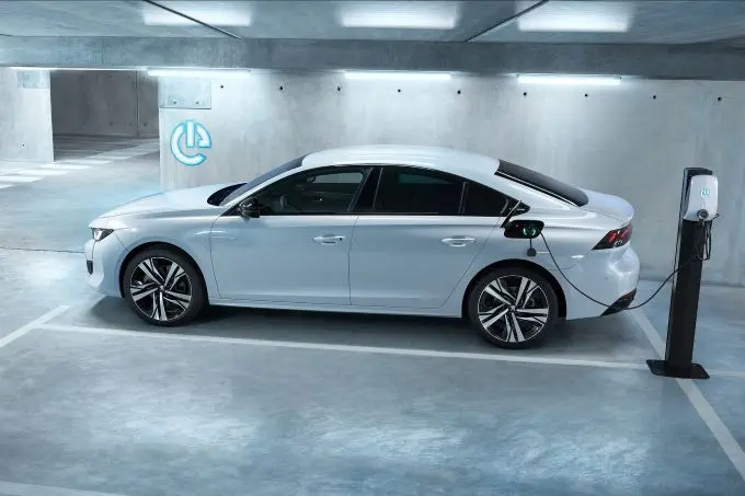 Autosalon Parijs 2018:  PEUGEOT presenteert drie wereldpremières 
